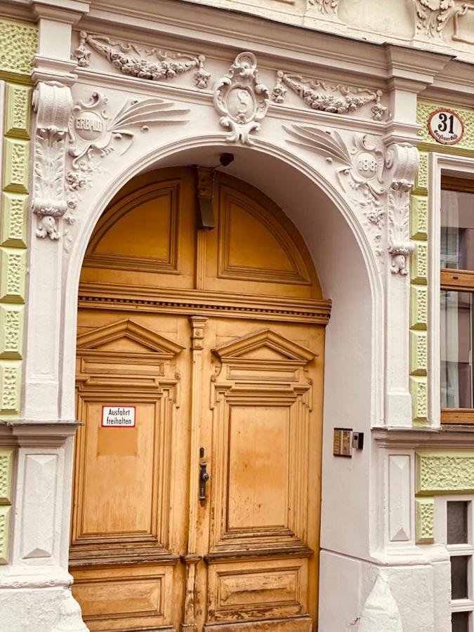 Ferienwohnung Titanic 1 Wien Exterior foto